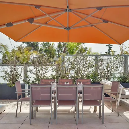 Magnifique Rooftop A 4 *