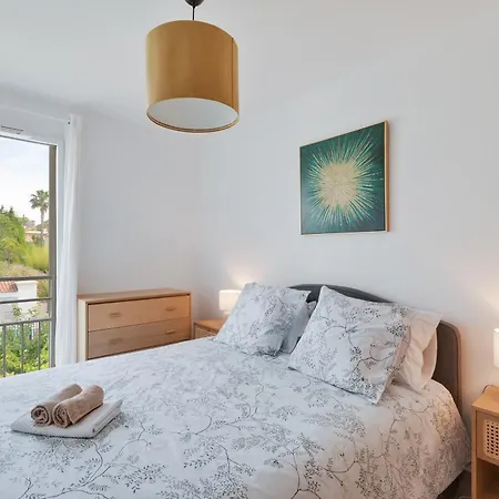 Magnifique Rooftop A 4 * 昂蒂布