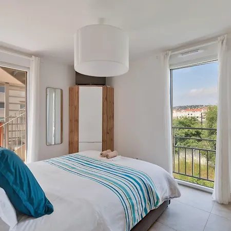 Magnifique Rooftop A 4 Apartamento Antibes