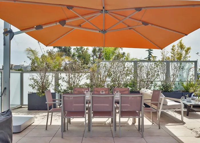 Magnifique Rooftop A 4 *